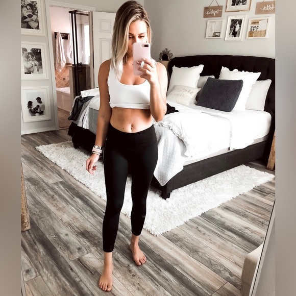 Black Lululemon HR Align Crop 21” leggings Size 10 - Picture 1 of 8